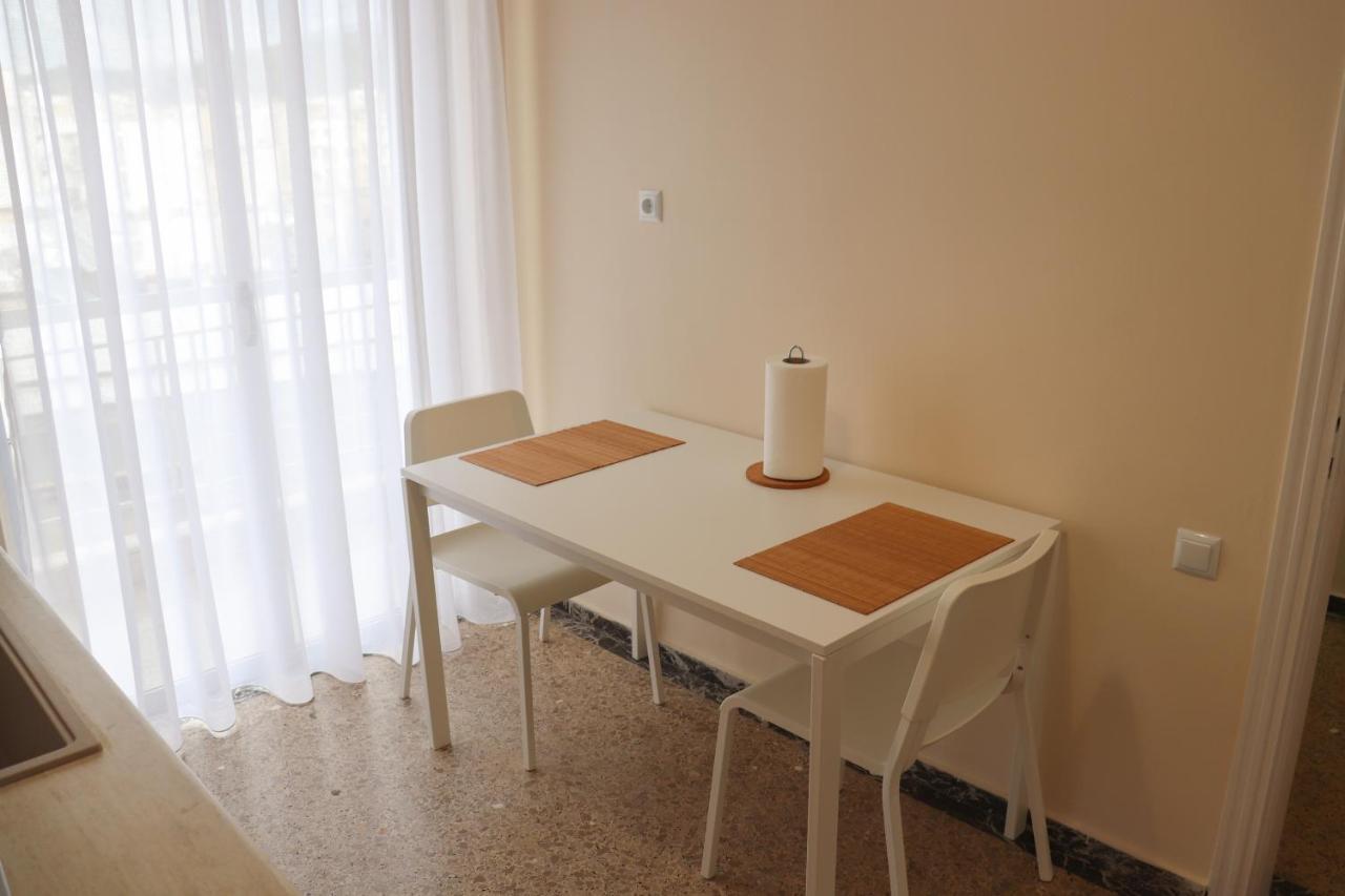 ☆Minimal 6 Floor Apartment In The Center Of Patras Exterior photo
